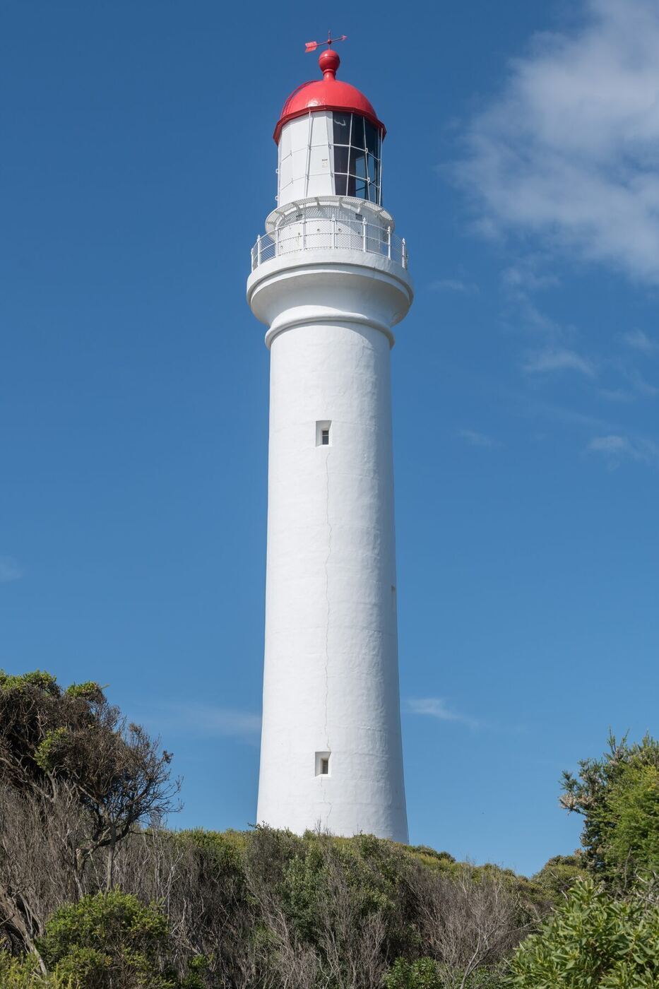 Split Point Lighthouse seen from the western cliff walk.